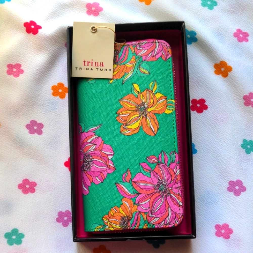 Trina Turk Floral Cardholder Wallet. NWT